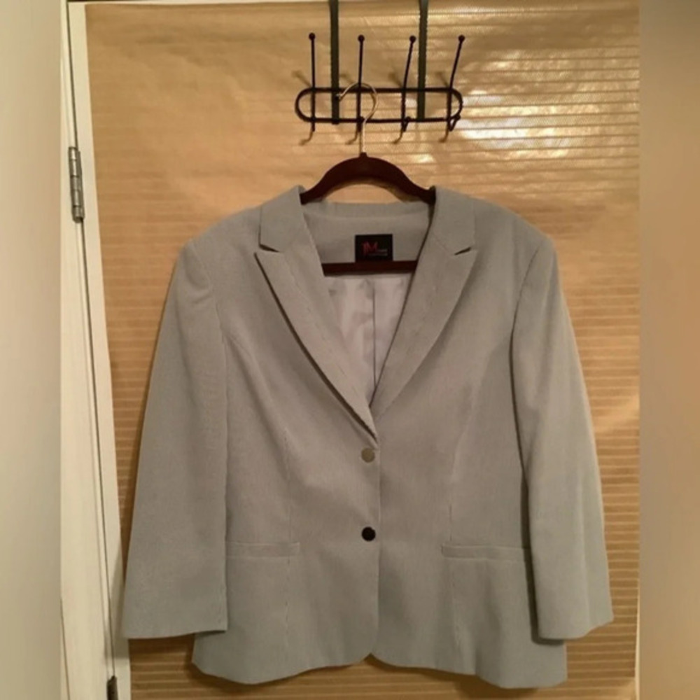 JM STUDIO~BLUE PINSTRIPE~BLAZER~SIZE 16